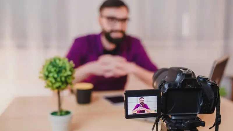 Vlogs 