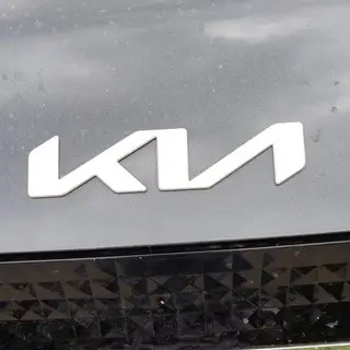 Kia Carens- Owners Only