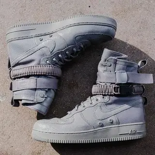 Sneakers(nike Vs Jordan)
